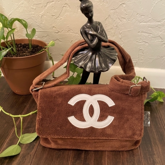 👜Chanel Handbag - Picture 1 of 7